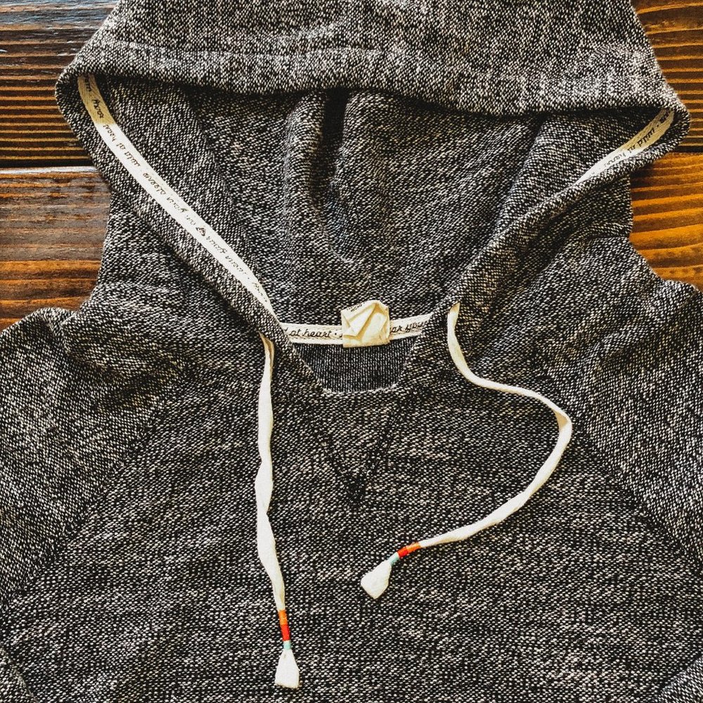 SOLD 🟣 ROXY BEACH HOODIE SZ LARGE - Picture 2 of 4